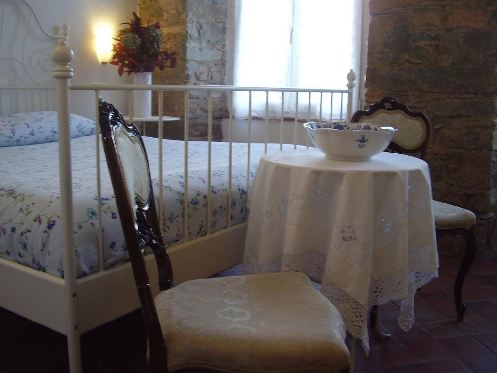 B&B Gens Julia Trieste Bagian luar foto