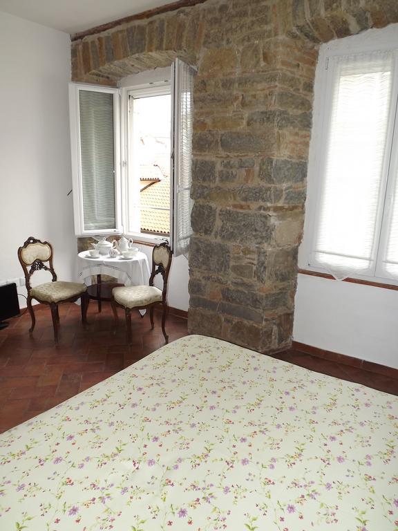 B&B Gens Julia Trieste Bagian luar foto