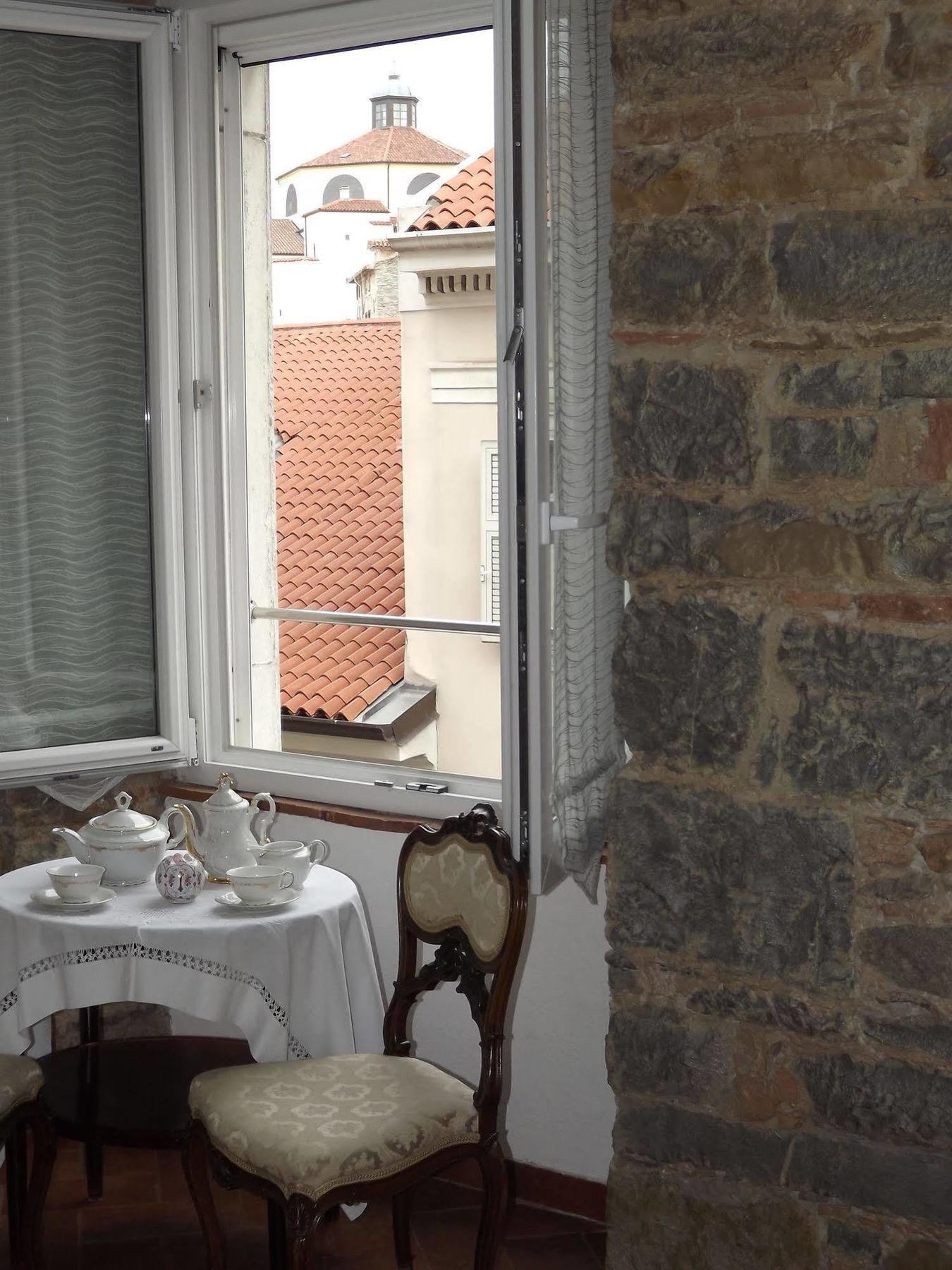B&B Gens Julia Trieste Bagian luar foto